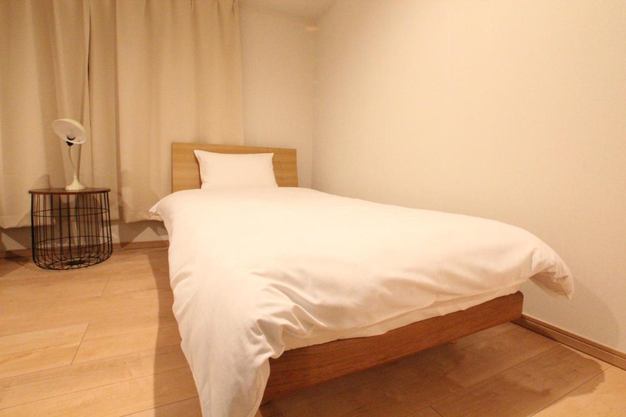 Shimanouchi Luxury Apartment Осака Екстер'єр фото